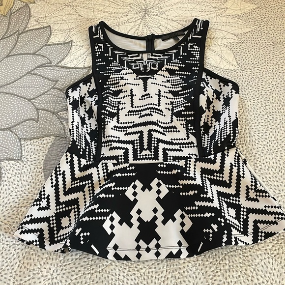 EUC Black and White Peplum Top - Picture 1 of 5